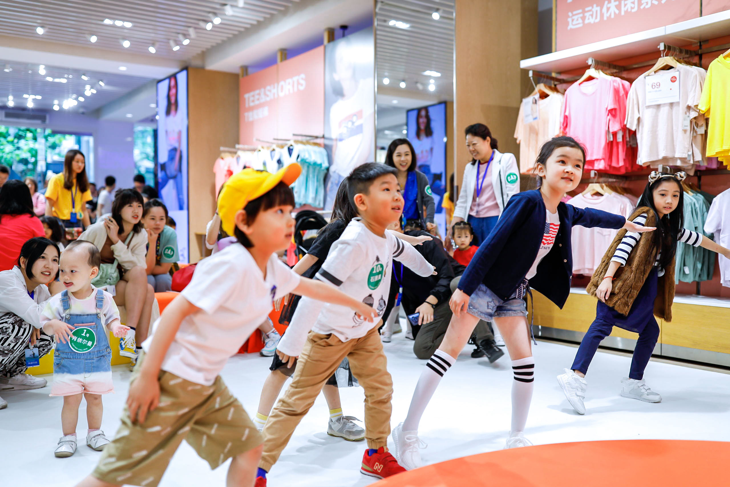 关于轮番上场,跨界实力派选手齐聚的信息 关于轮番上场,跨界实力派选手齐聚的信息