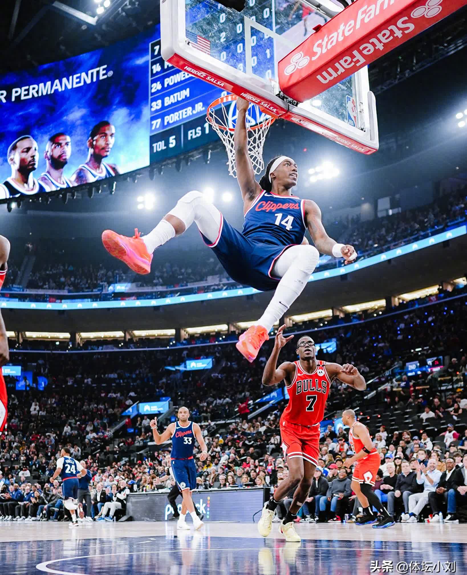 PG电子娱乐在线-快船客场击败公牛，取得胜利晋级