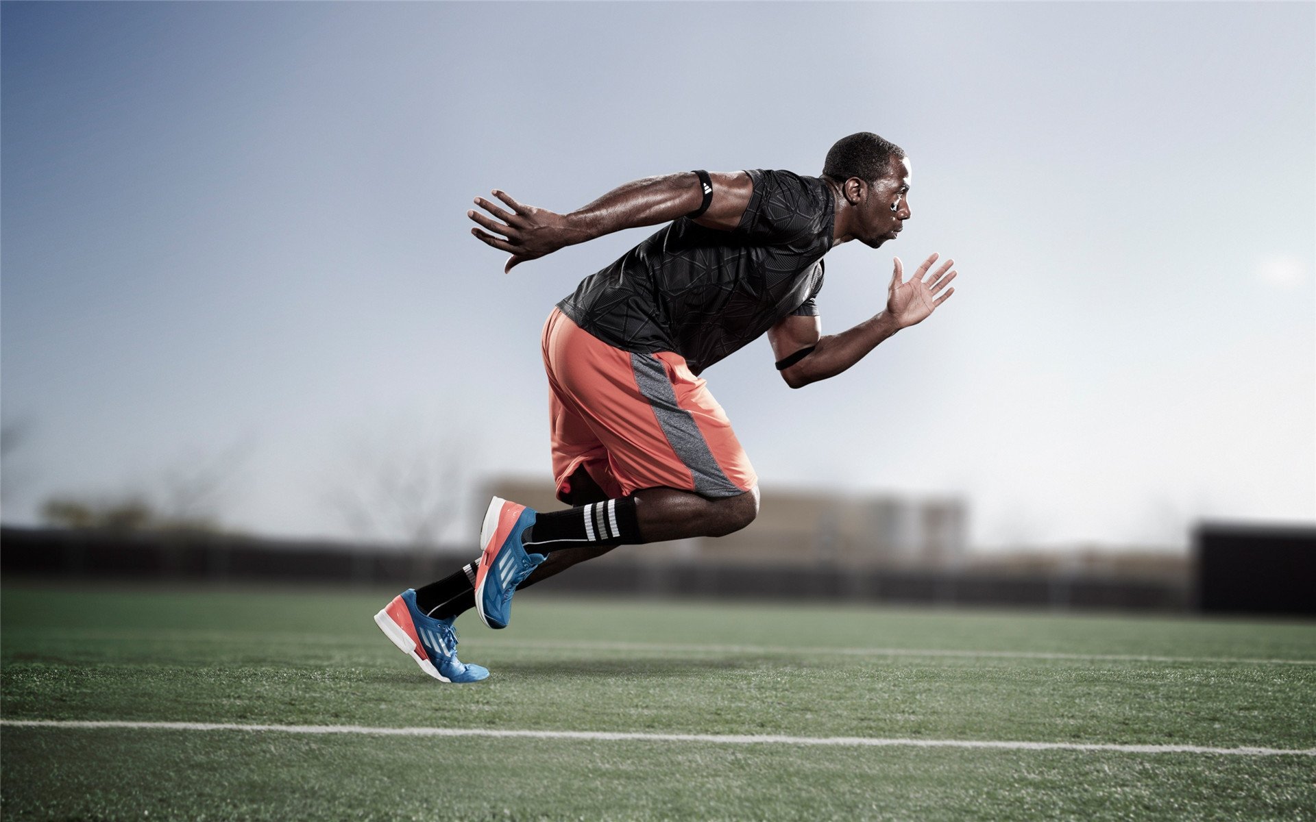 亚特兰大全面压制曼联，阿拉巴成为关键先生