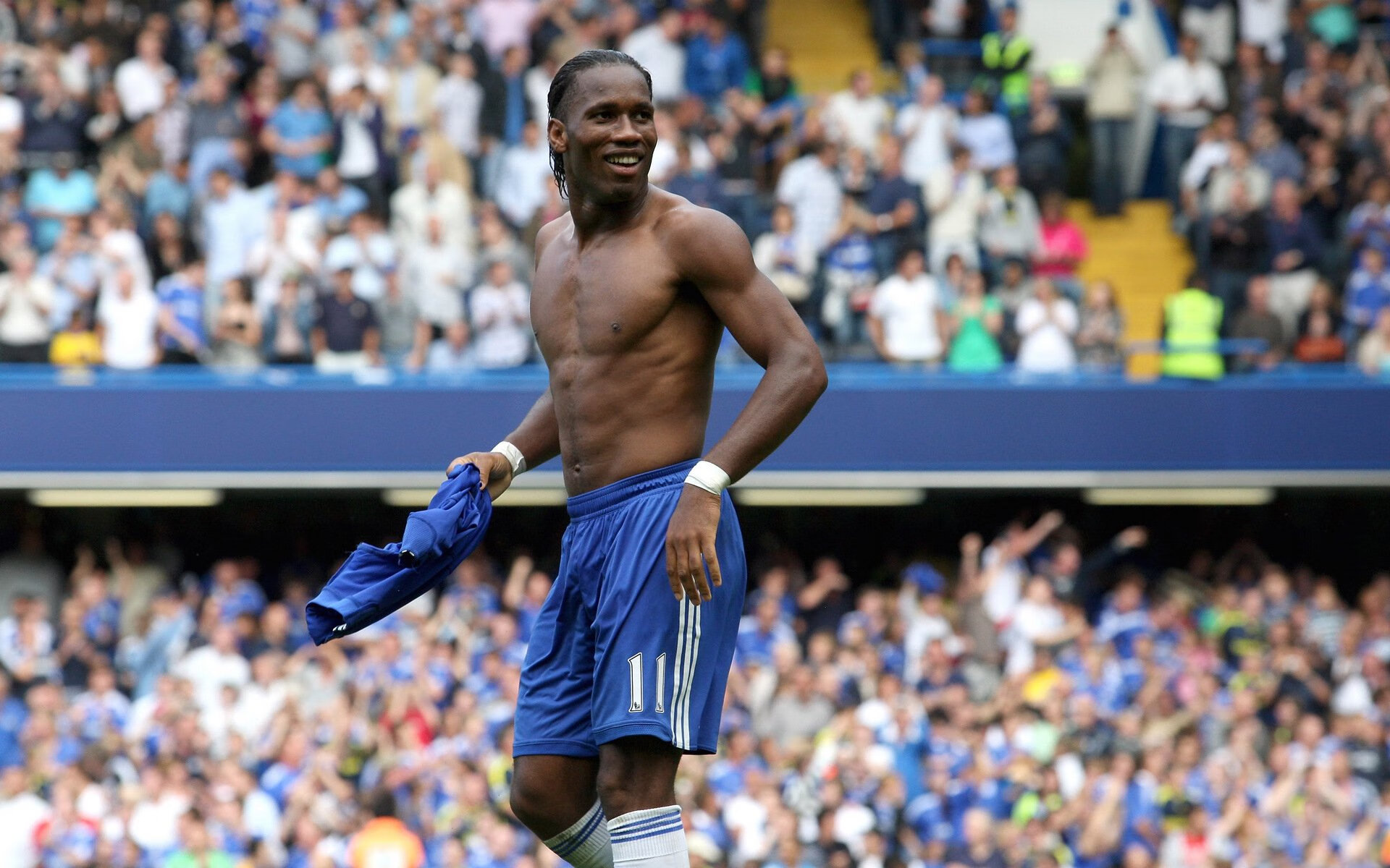 智利对阵巴黎，特奥的稳定输出，一场跨越时空的战术对话