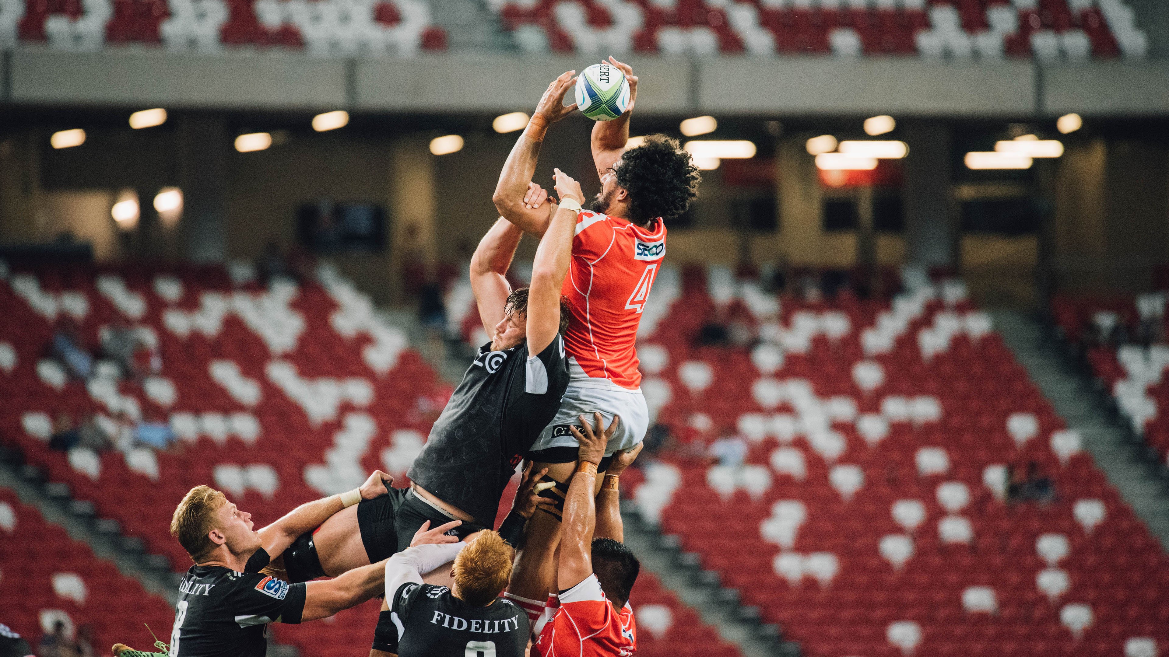 津门铁血鏖战国王,布克神兵天降点燃赛场