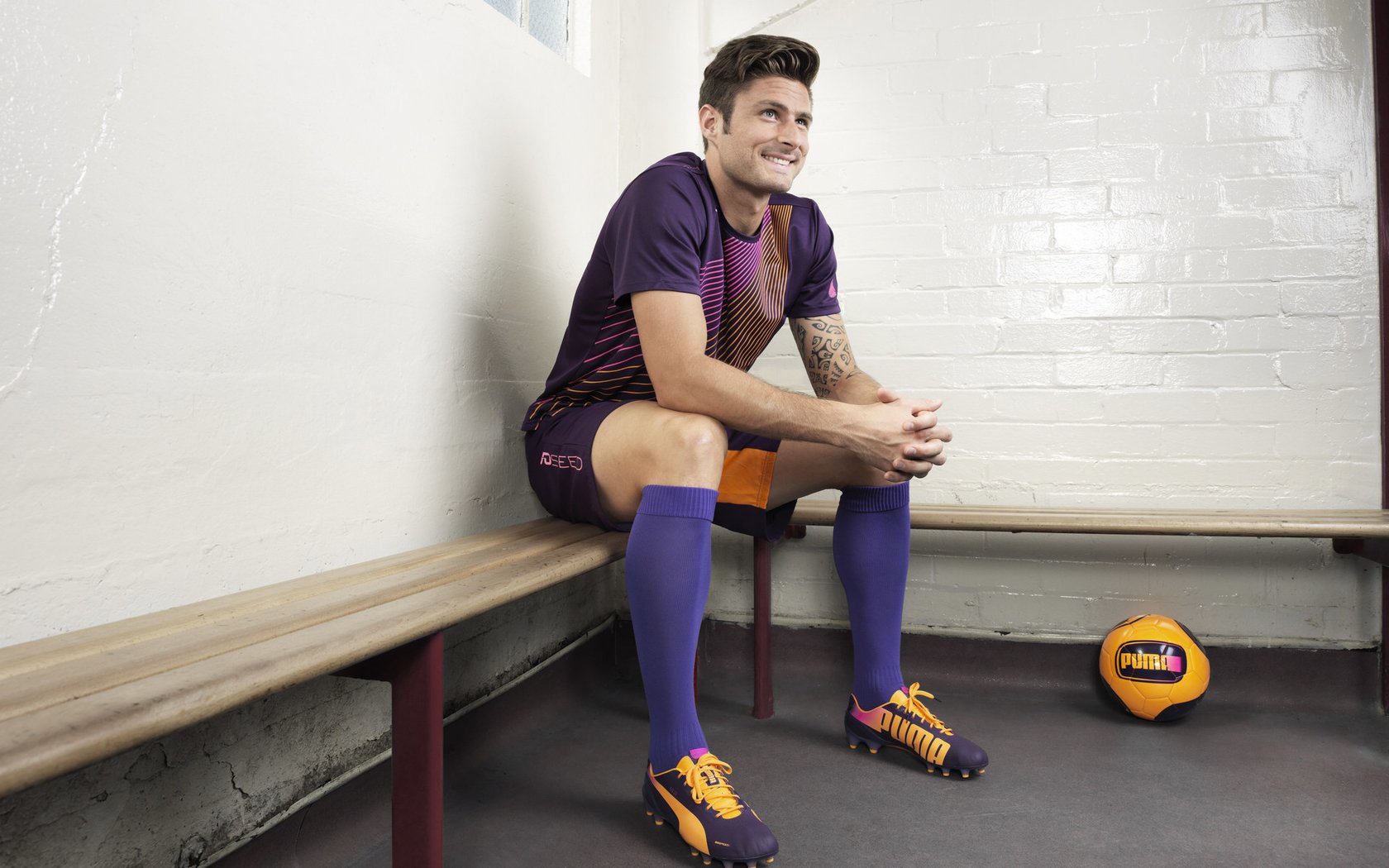 孙铭徽独舞北境,雄鹿一球险胜辽宁